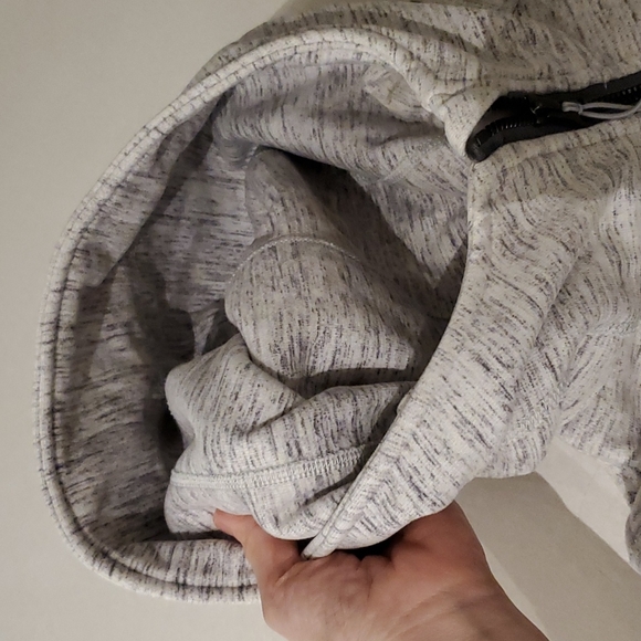 Lululemon Heathered Grey Scuba Hoodie Thumbholes Size 6 - Picture 6 of 10